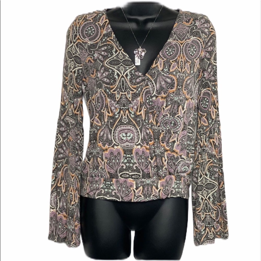 Aeropostale Women’s Top Size Medium Long Sleeve